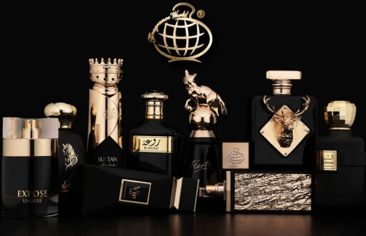 Fragrance World: selección de frascos premium en escena negra y dorada (imagen de marca)