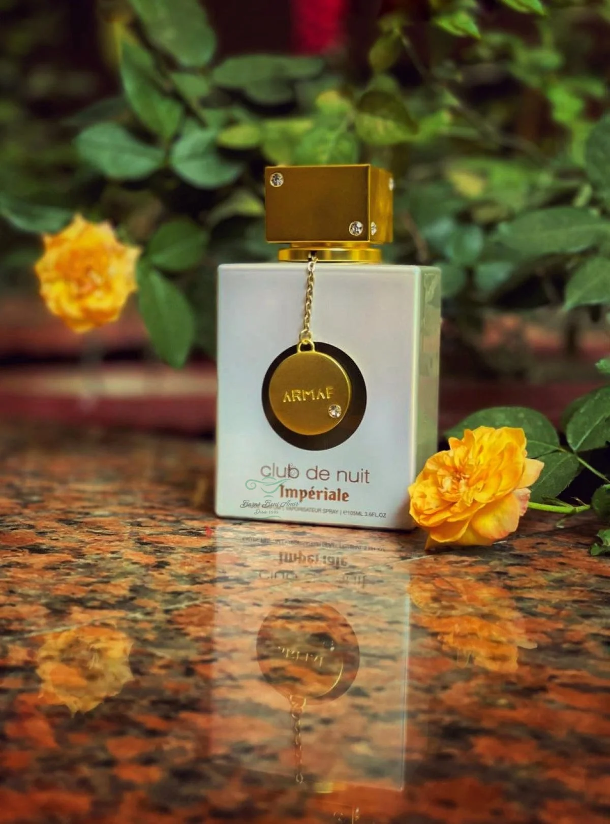 Frasco del perfume árabe Armaf Club de Nuit Imperiale (vista completa)