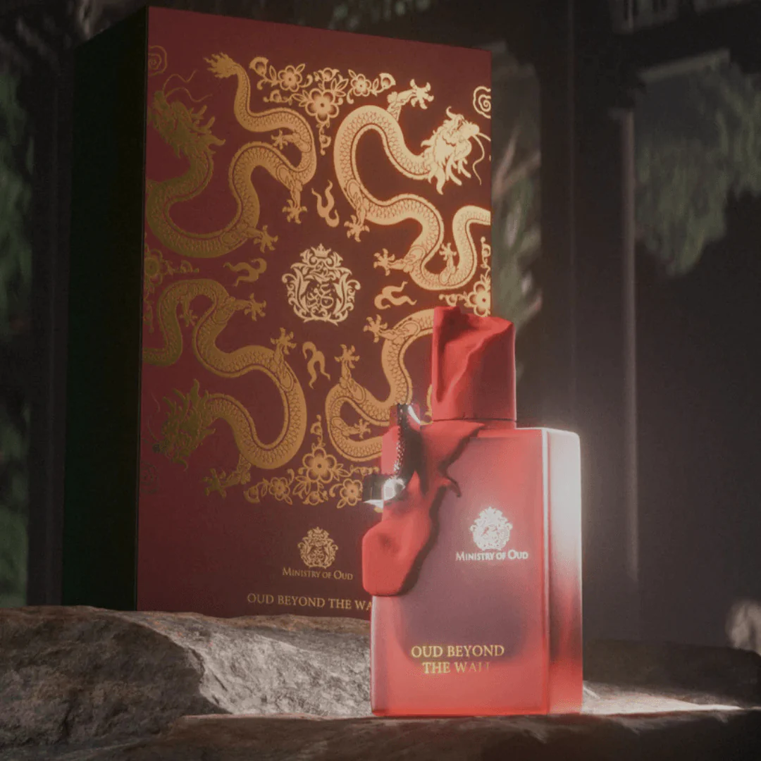Paris Corner Ministry of Oud Oud Beyond The Wall: frasco y caja (presentación)